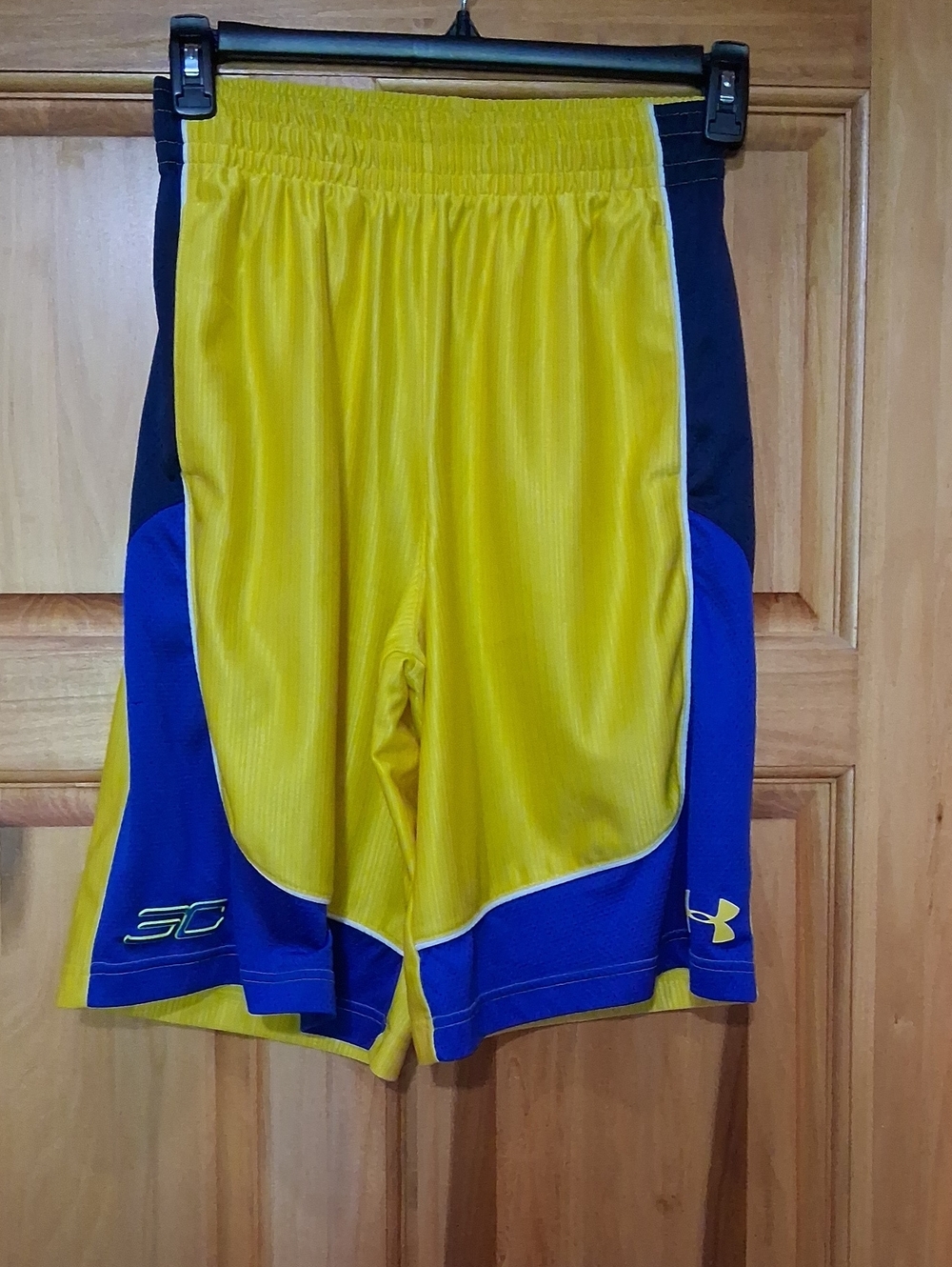 Under Armour Men’s Yellow and Blue Athletic Shorts